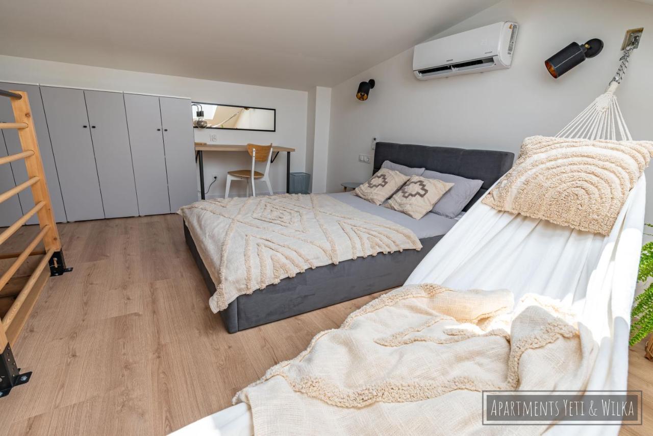 Apartamenty Yeti & Wilka W Centrum Chorzowa: Wilk Exterior foto